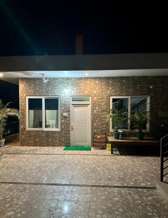 Kaashi Flora Βίλα Βαρανάσι Εξωτερικό φωτογραφία
